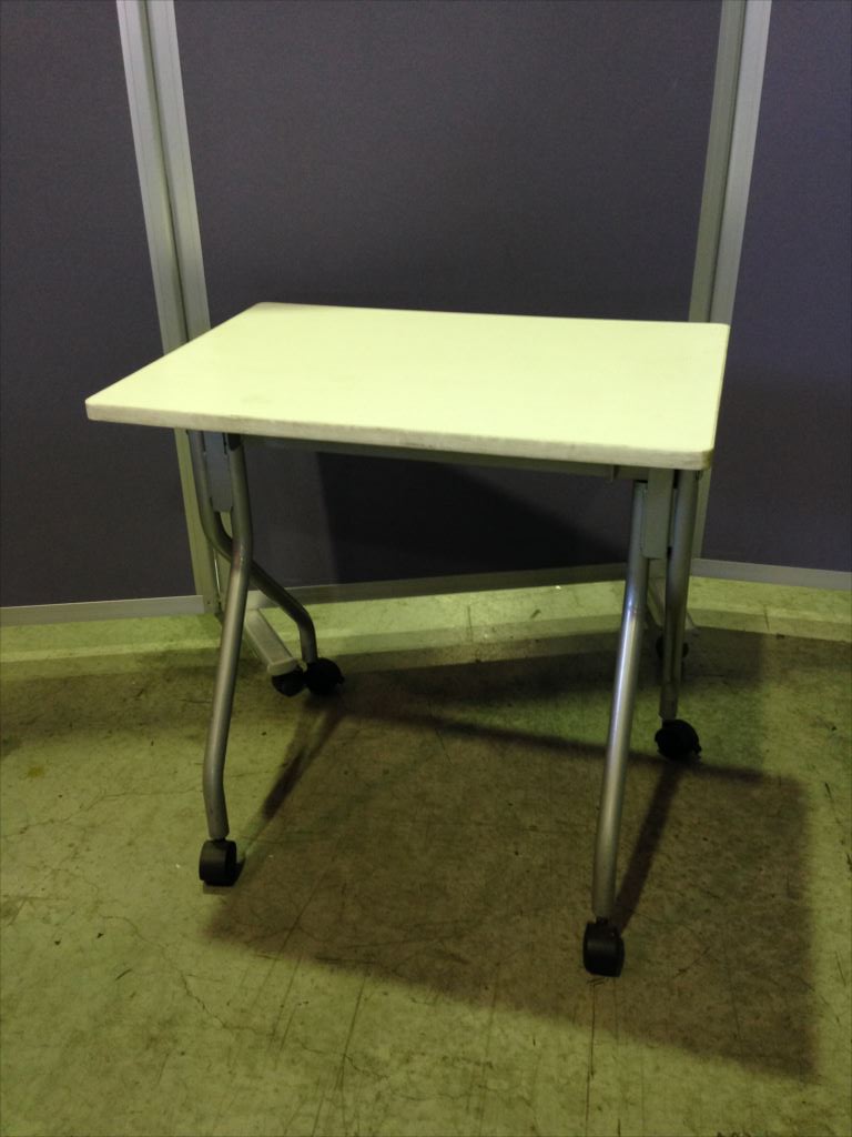 レア物　セミナーテーブル入荷!!（関東倉庫在庫）
                        
                                    中古
            