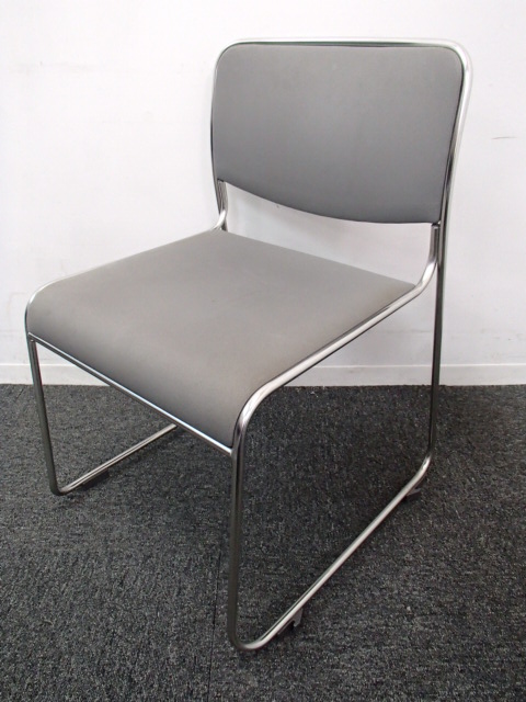 12脚入荷！｜コクヨ製｜スタッキングチェア｜まとめてどうぞ！
                        
                                    中古
            