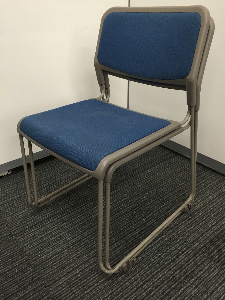 【セット商品】　セット割引　【スタッキングチェア】　内田洋行(UCHIDA)　【OKシリーズ】　ミーティングチェア　【会議椅子】　
                        
                                    中古
            