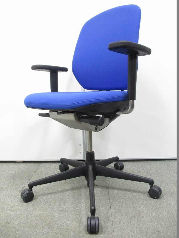 【レア商品入荷！スピロチェア！】ヴィトラの高機能チェア｜肘が、広がって高くなる｜
                        スピロチェア
                                    中古
            