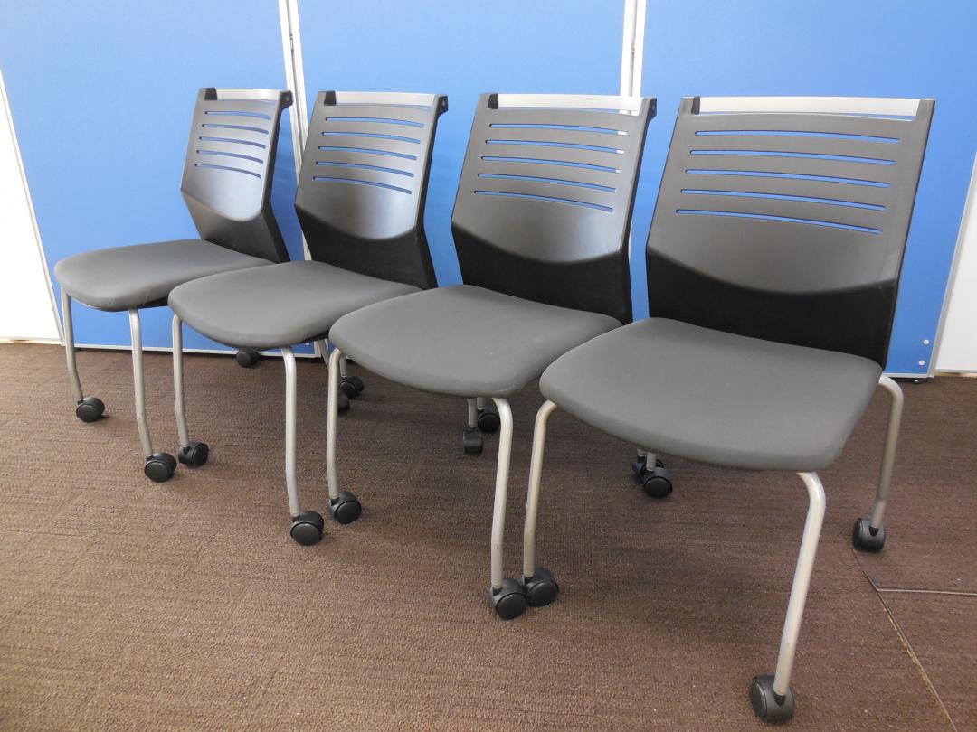 【4脚セットで2,000円お得】ナイキ製 スタッキングチェア■ミーティングやセミナー、研修等に最適です！■重ねて収納、キャスター付きで移動もラクラク！【状態良好】
                        
                                    中古
            