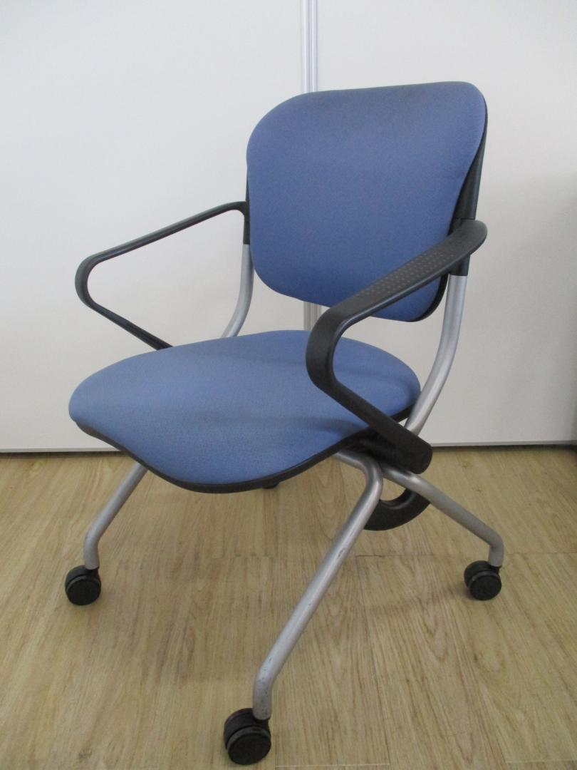 棚卸処分！　応接用チェア
                        トーションライン
                                    中古
            