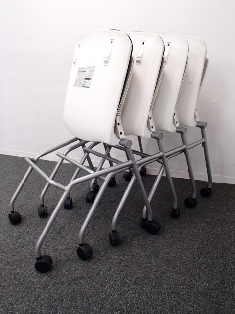 【セット商品！】｜オカムラ製｜ネスティングチェア｜定番カラーのブラック！
                        
                                    中古
            