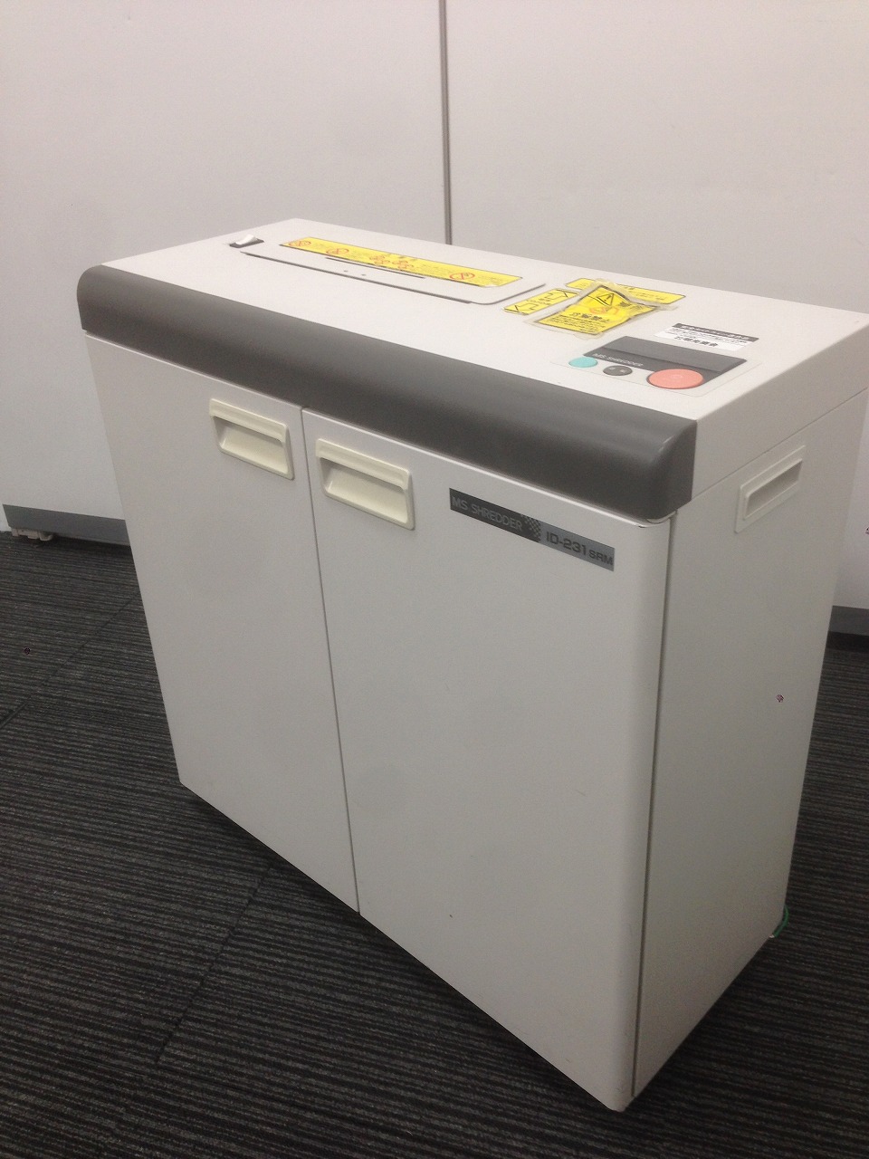【シュレッダー】　明光商会　【ID-231SRM】　オフィスシュレッダー　【スパイラルカット】　メディアシュレッダー
                        
                                    中古
            