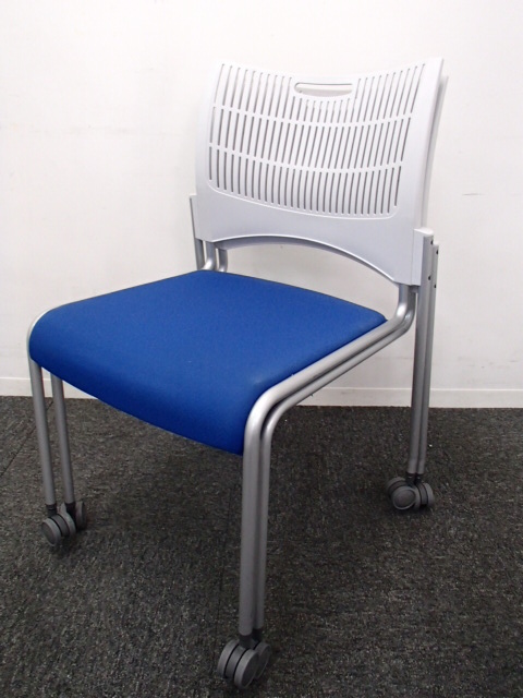 【セット商品！】｜クロガネ製｜スタッキングチェア｜キャスター付き商品！
                        
                                    中古
            