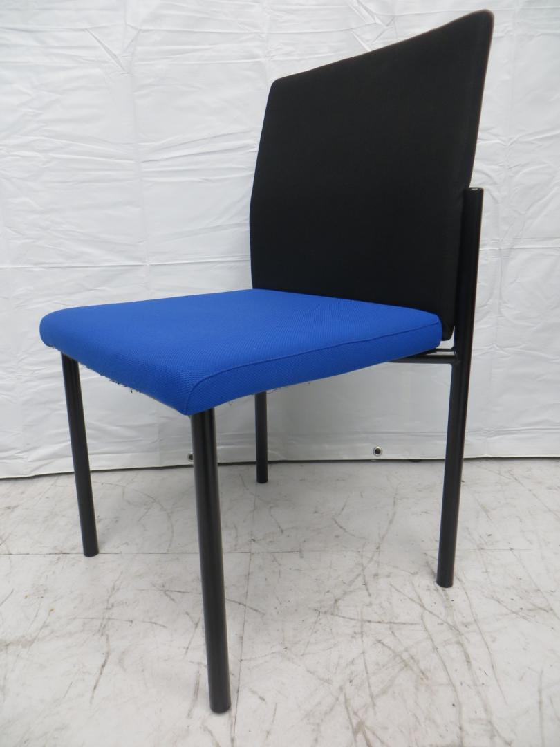 【見た目、質◎】NAIKI製　スタッキングチェア【重ね積みOK】
                        
                                    中古
            