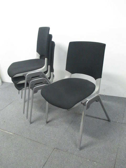 【4脚セット】【残り2セット】【状態良好】オカムラ製スタッキングチェア・エレナシリーズ【中古オフィス家具】
                        エレナ
                                    中古
            