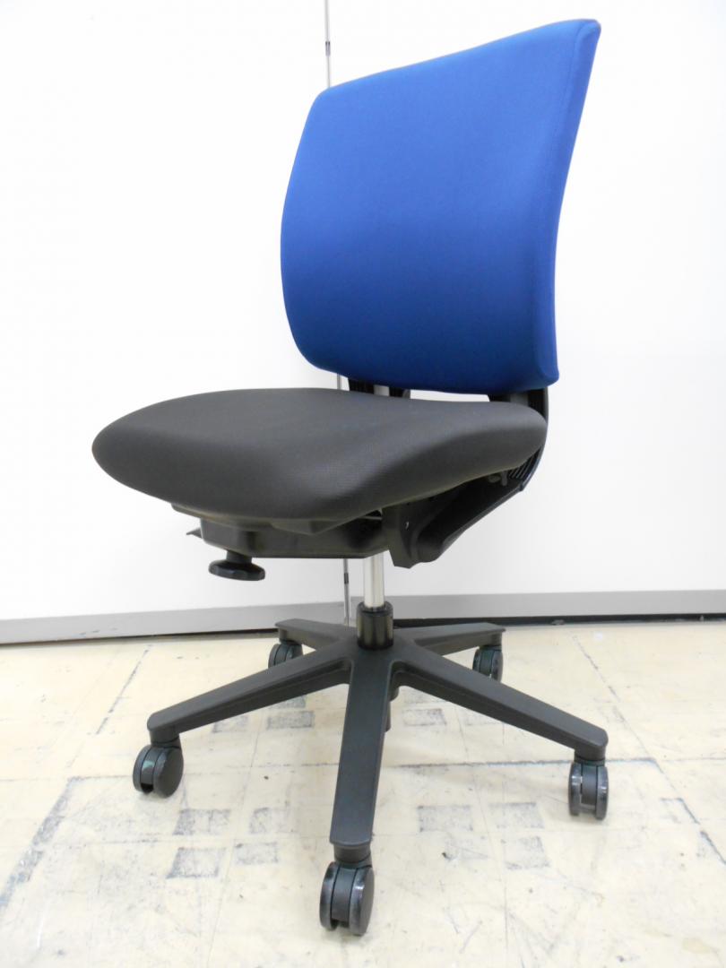 シンプルデザイン・必要十分な機能が魅力のオフィスチェアです。【限定特価】　ナイキ製FECT
                        FECT
                                    新古品
            