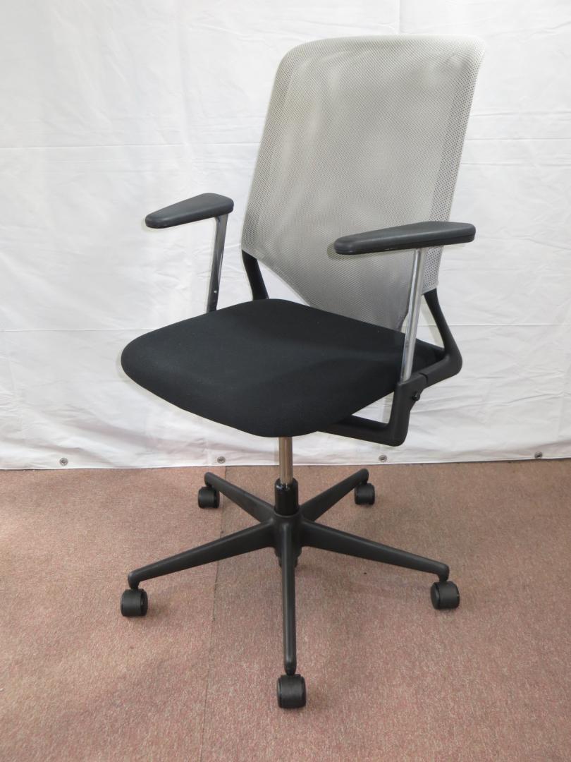 【レア】vitra製　MEDAⅡチェア【肘付きハイバック】【固定肘付き】
                        メダⅡ
                                    中古
            