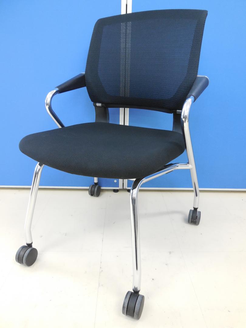 【4脚入荷！】コクヨ製 Saterite(サテリテ) 一番人気のブラックカラー■ミーティングスペースにオススメ！【ネスティングチェア】【状態良好】
                        サテリテ
                                    中古
            