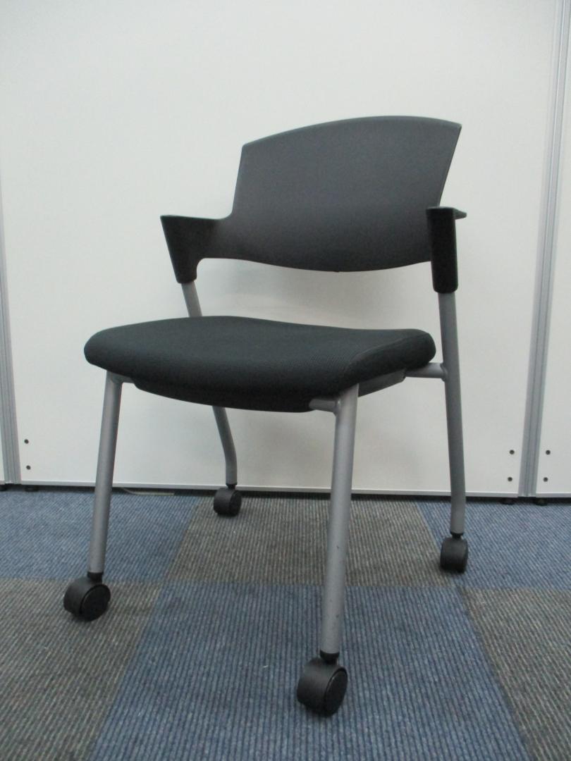 【肘かけ部分がポイントです!!】コクヨ製　Protty プロッティチェア【キャスター付きで移動も便利です!!】
                        プロッティ
                                    中古
            