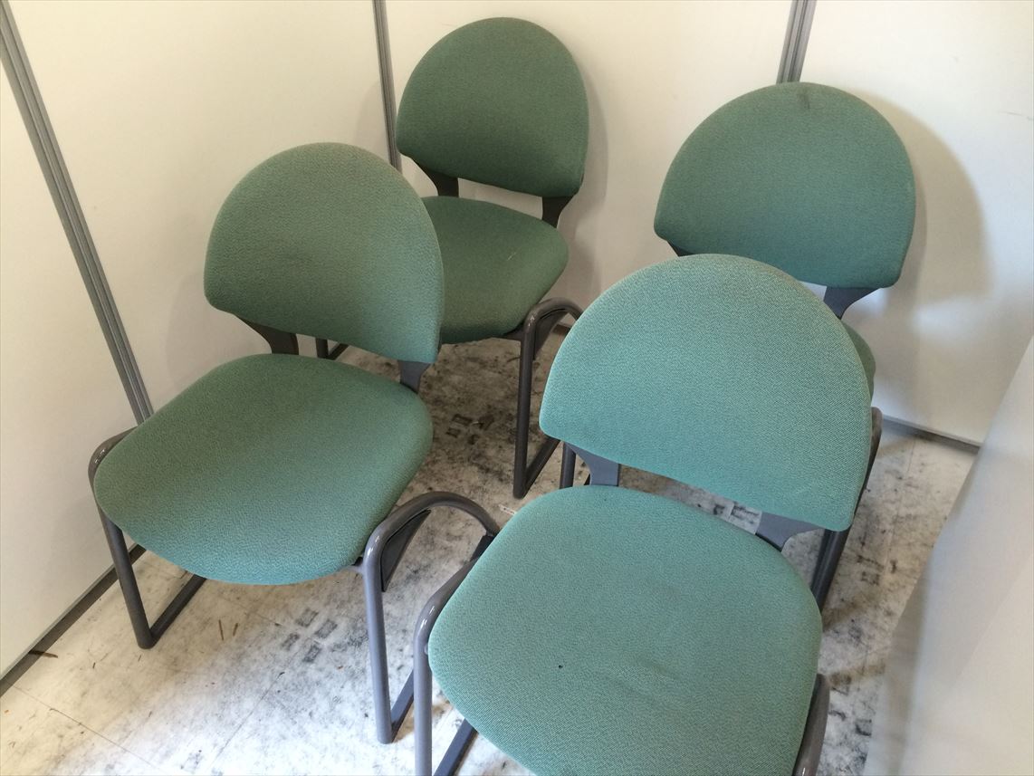 【セット商品】【4脚セット】お洒落なグリーン
                        
                                    中古
            