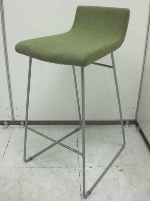 【5台入荷】少し高さがあるカウンターチェア入荷です　グリーンがシックで良いですね
                        
                                    中古
            