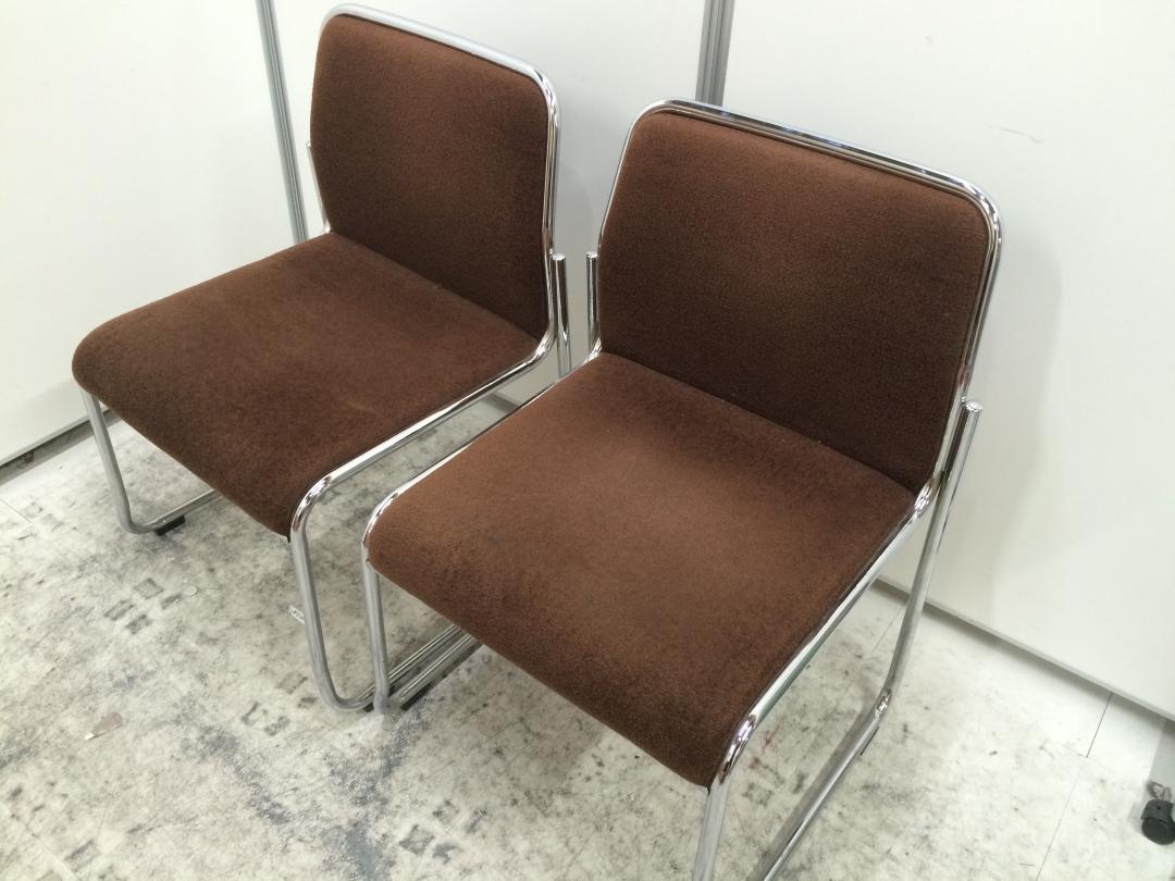 【セット価格】【２脚セット】汚れの目立ちにくいブラウン
                        
                                    中古
            