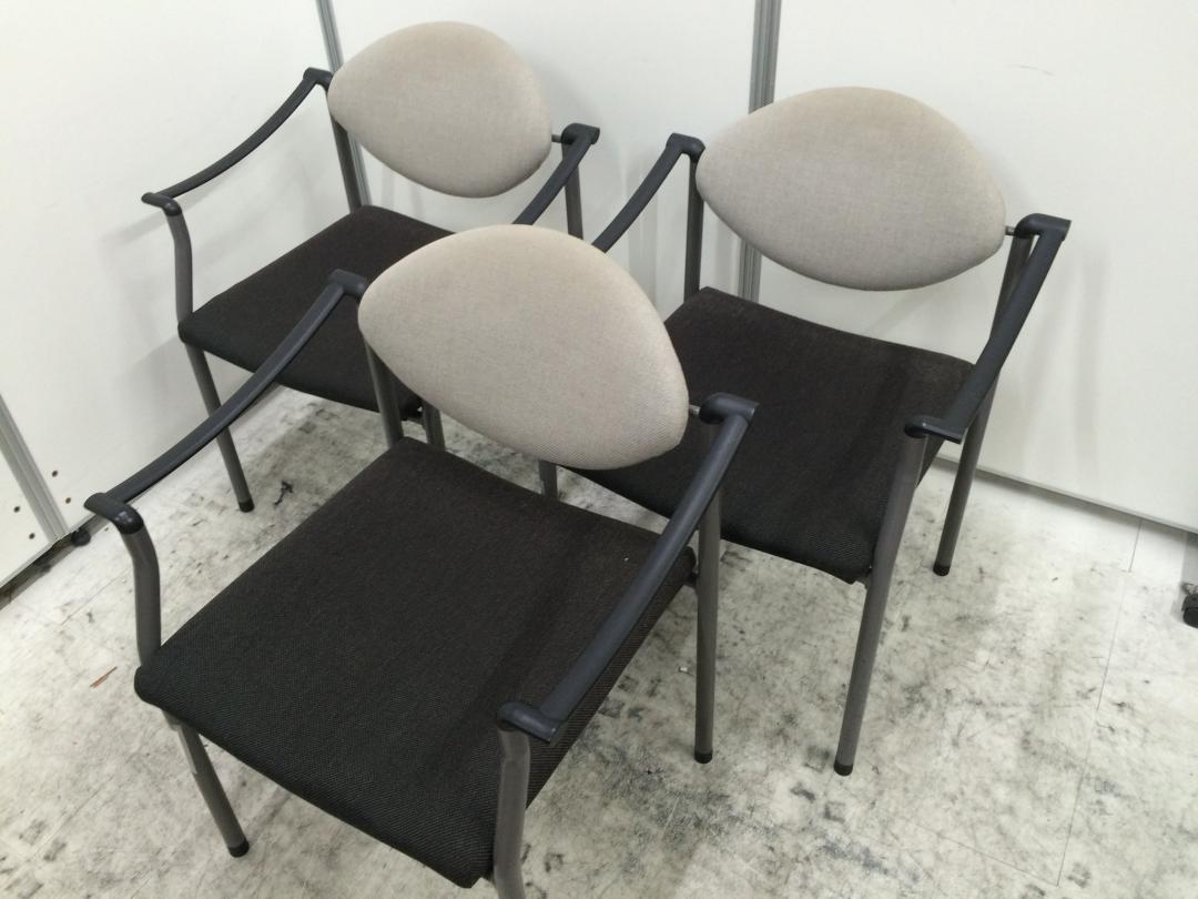 【セット商品】【三脚セット】汚れの目立ちにくいグレー色
                        
                                    中古
            