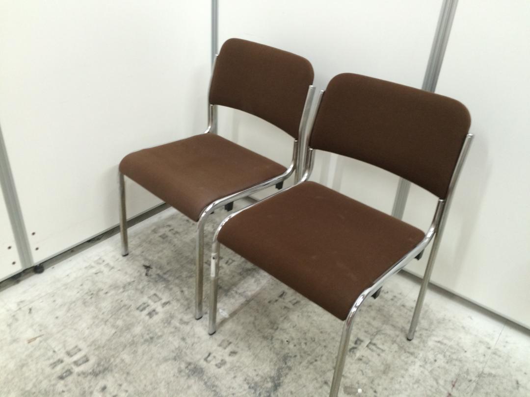 【セット商品】【２脚セット】汚れの目立たないスタッキングチェア
                        
                                    中古
            