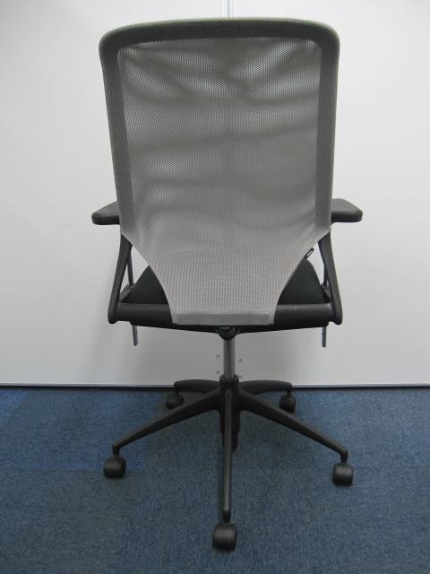 【中古】メダチェア vitra/ヴィトラ 肘付ハイバックチェア 152332