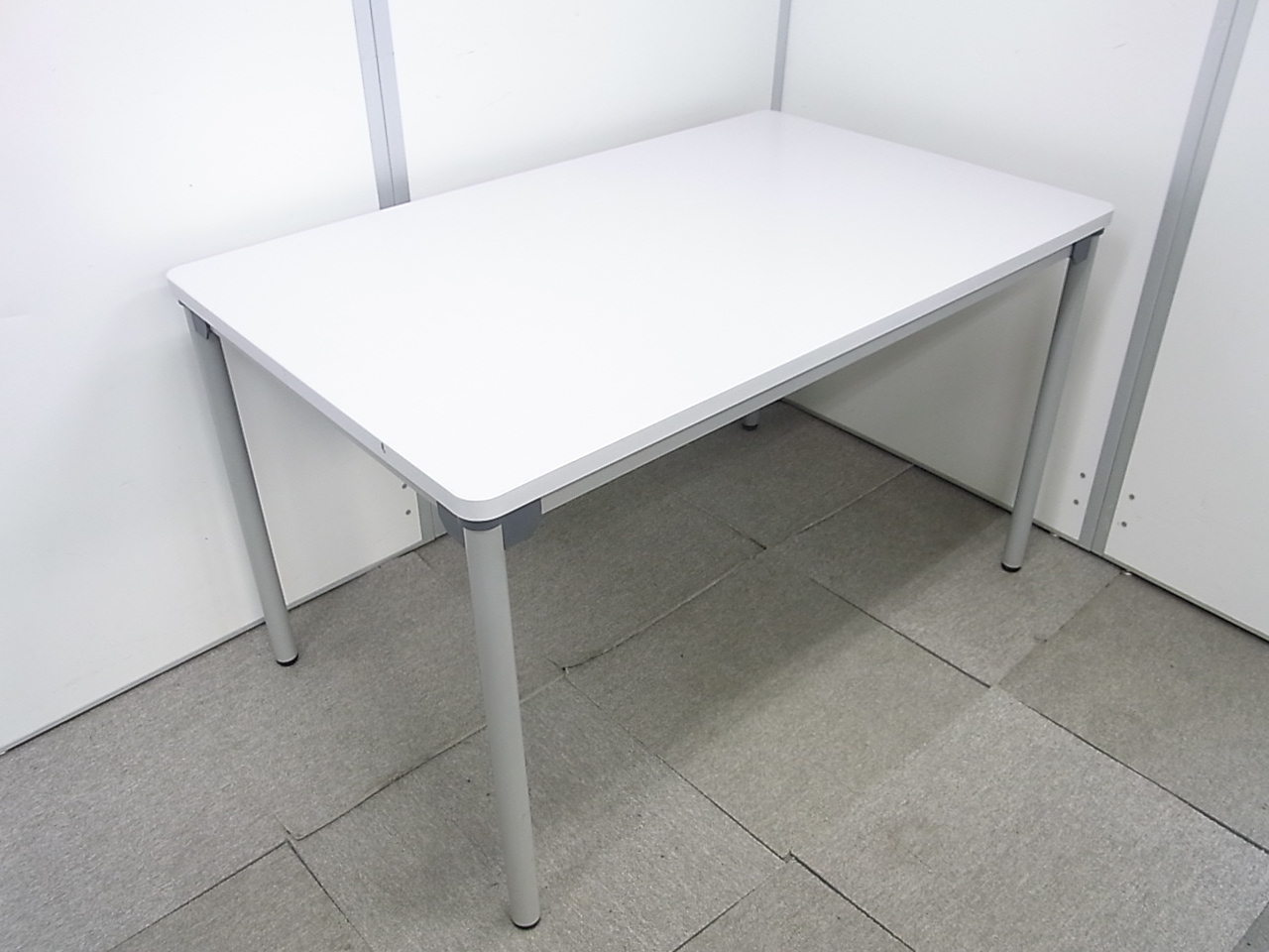 【1台限定！】アイコ製 ミーティングテーブル 幅1200mmが入荷！リフレッシュスペースや商談スペースにオススメ！
                        
                                    中古
            