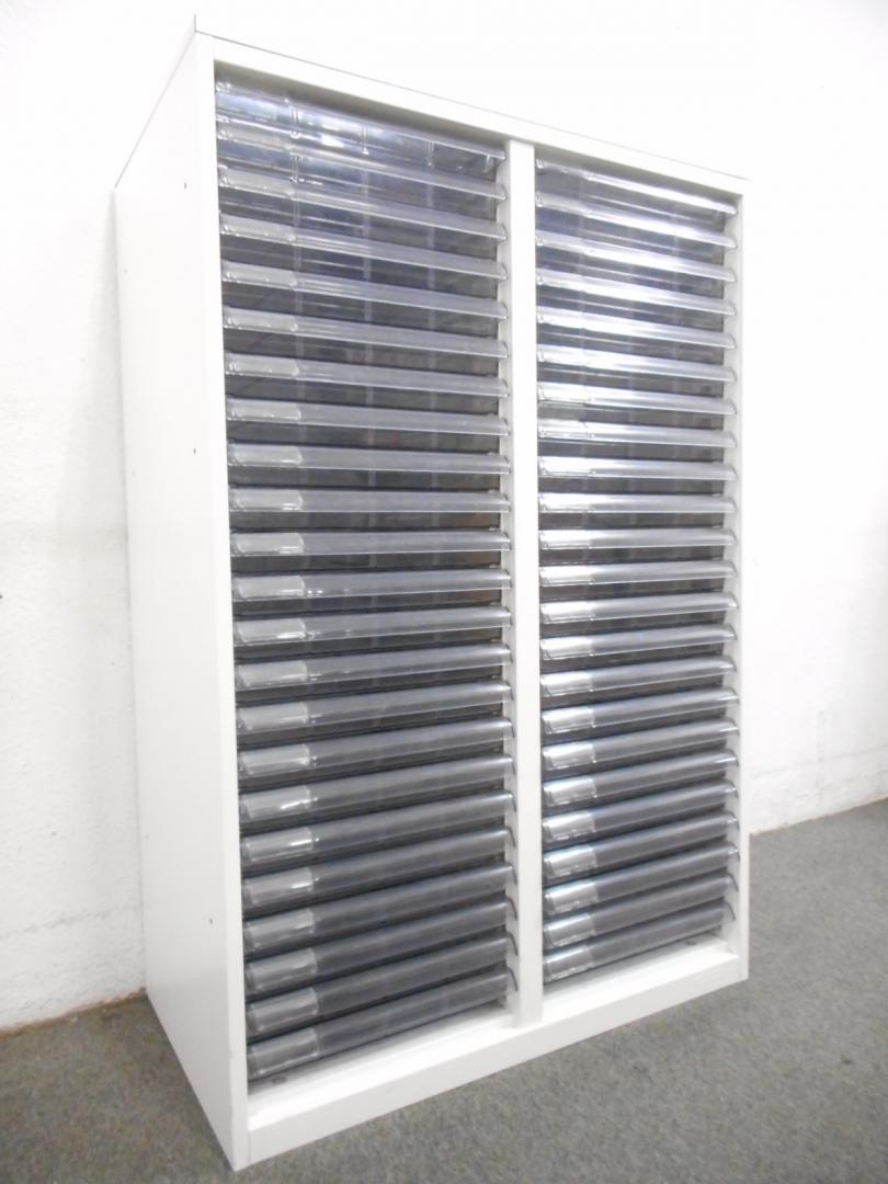 【書類・小物等の収納に活躍！】■クリスタルトレイキャビネット（天板付）■B4浅型23段・2列■オカムラ・SAシリーズ【クリスタルケース】【ホワイト】
                        SA
                                    中古
            