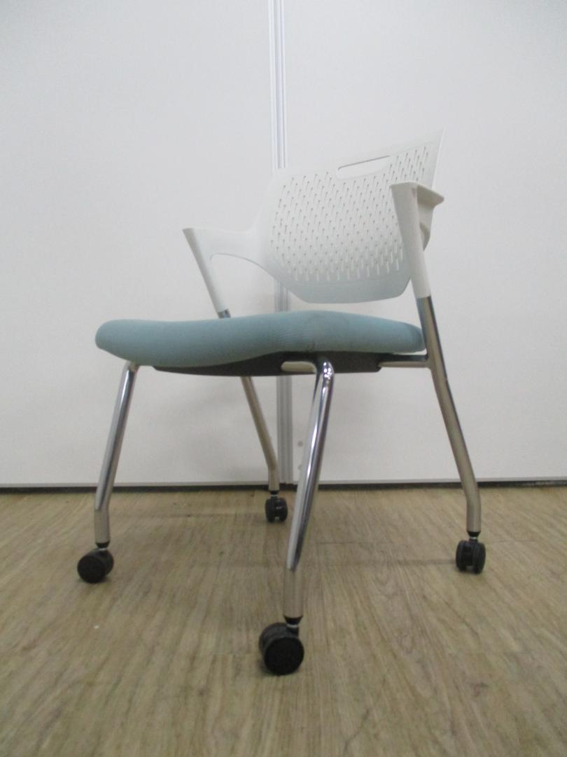 コンパクトな収納が人気の会議室用チェア！
                        
                                    中古
            