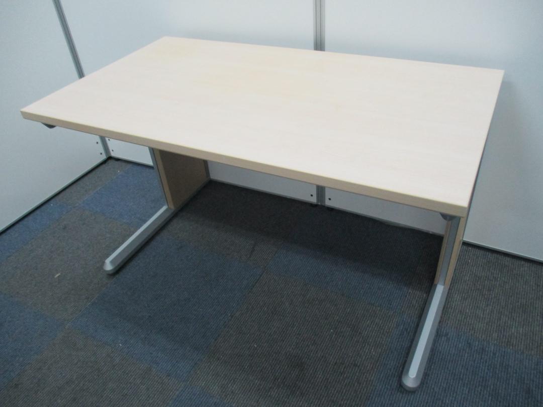 【明るい木目調で見た目もGOOD!!】コクヨ製　平机　幅1200ｍｍ【併せて同シリーズのワゴンもございます!!】
                        フレスコ
                                    中古
            