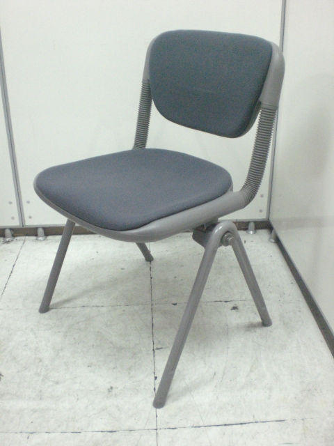 【18脚大量入荷】快適な座り心地にファン多数！　今ならロット購入も可能です！！
                        バーテブラ
                                    中古
            