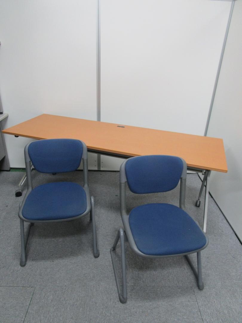 【セット商品】超絶レア商品です！！！このチャンスを逃すな！【会議用セット商品】【W1800タイプ】
                        ワークスタックテーブルIG型
                                    中古
            