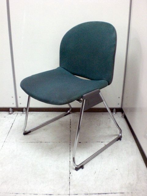 【９台入荷】グリーンチェア　この機会に会議室のチェアを全部買い替えませんか
                        
                                    中古
            