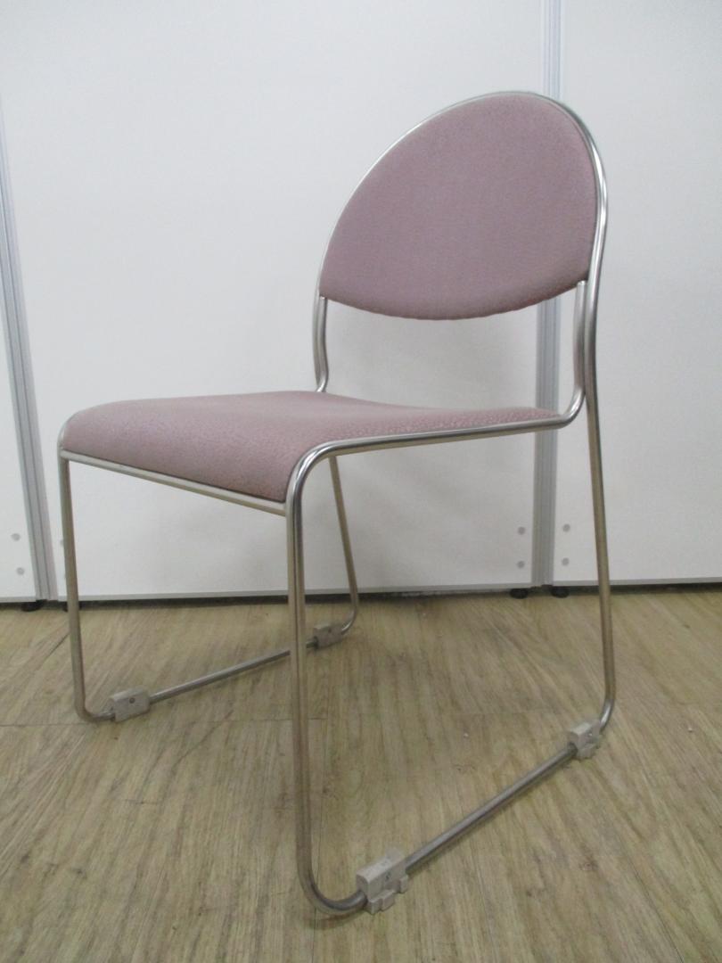 ～落ち着いた雰囲気の会議用チェア～教室やロビーでも活躍へ！
                        
                                    中古
            