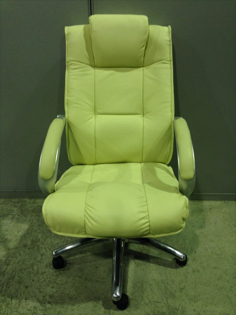 アイボリー色のオフィスチェア入荷【関東倉庫在庫】
                        
                                    中古
            