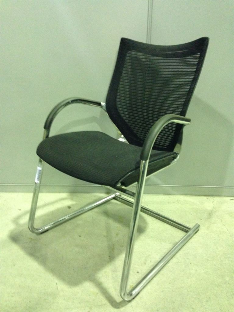 BARONのゲストチェアが2脚入荷!!【関東倉庫在庫】
                        バロン
                                    中古
            