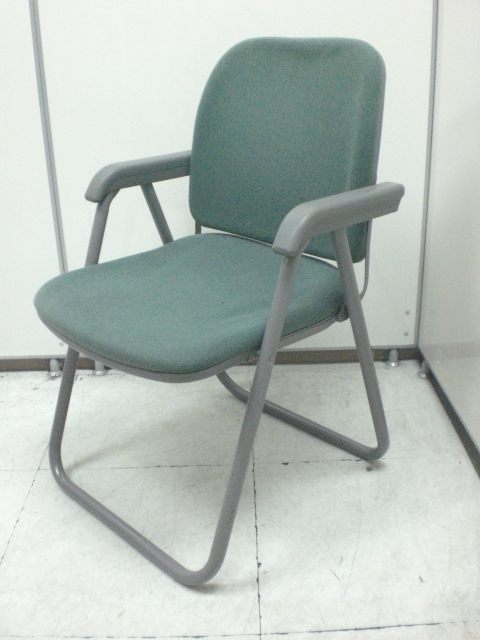 【３台入荷】２秒で腰掛けられます　折り畳みチェア　収納上手！
                        
                                    中古
            