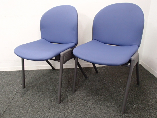 【２脚セット商品】｜コクヨ製｜スタッキングチェア｜状態良好品！
                        イクスチェアー
                                    中古
            