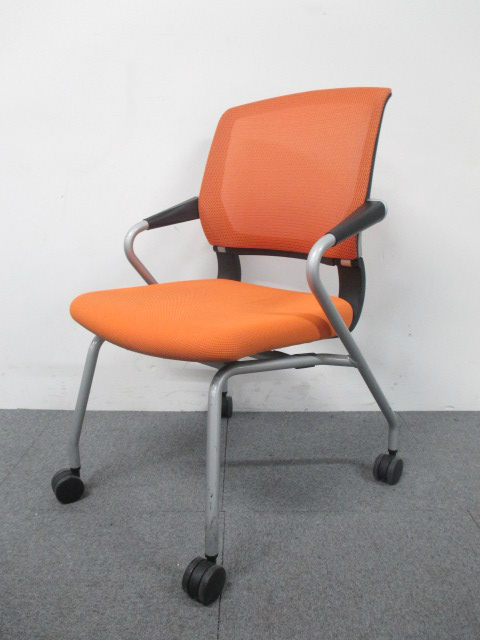 【ラスト1点！】■サテリナチェア　肘付　オレンジ　■コクヨ製・ネスティングチェア・会議用・ミーティング用【メッシュチェア】
                        Saterite サテリテ
                                    中古
            