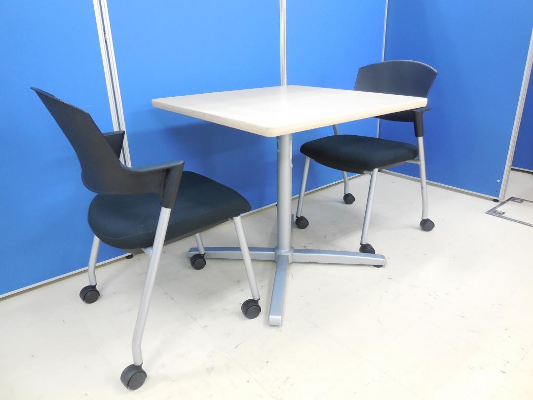 【セット商品】角テーブル+プロッティ(Protty)チェア■このセットで即席リフレッシュスペース・商談スペースに早変わり！【ナチュラル天板】
                        
                                    中古
            