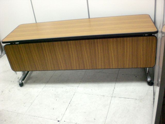 【１台限定】幕板つきで女性も安心　木目調が高級感を演出しています
                        
                                    中古
            