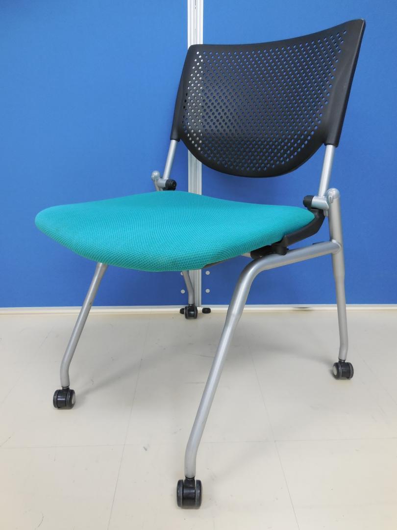 【1脚限定の特別価格！】オカムラ製 プロスタックチェア■目にも心にも優しいグリーンカラーでリフレッシュ！■キャスター付きで移動もスイスイ！【使用しないときは畳んで収納可能】【ネスティングチェア】
                        プロスタック
                                    中古
            