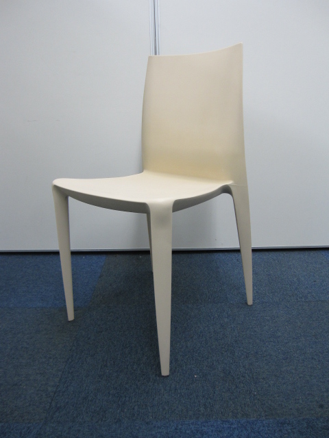 中古】 Cassina/カッシーナ スタッキングチェア 154522 - 中古オフィス