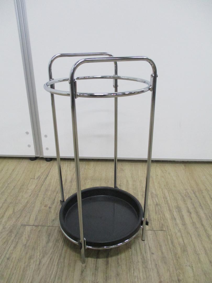 コンパクトな傘立てです！
                        
                                    中古
            