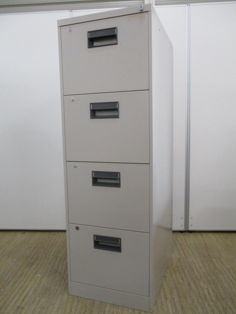 書類の長期保管へ！B4ファイルキャビネット収納
                        
                                    中古
            