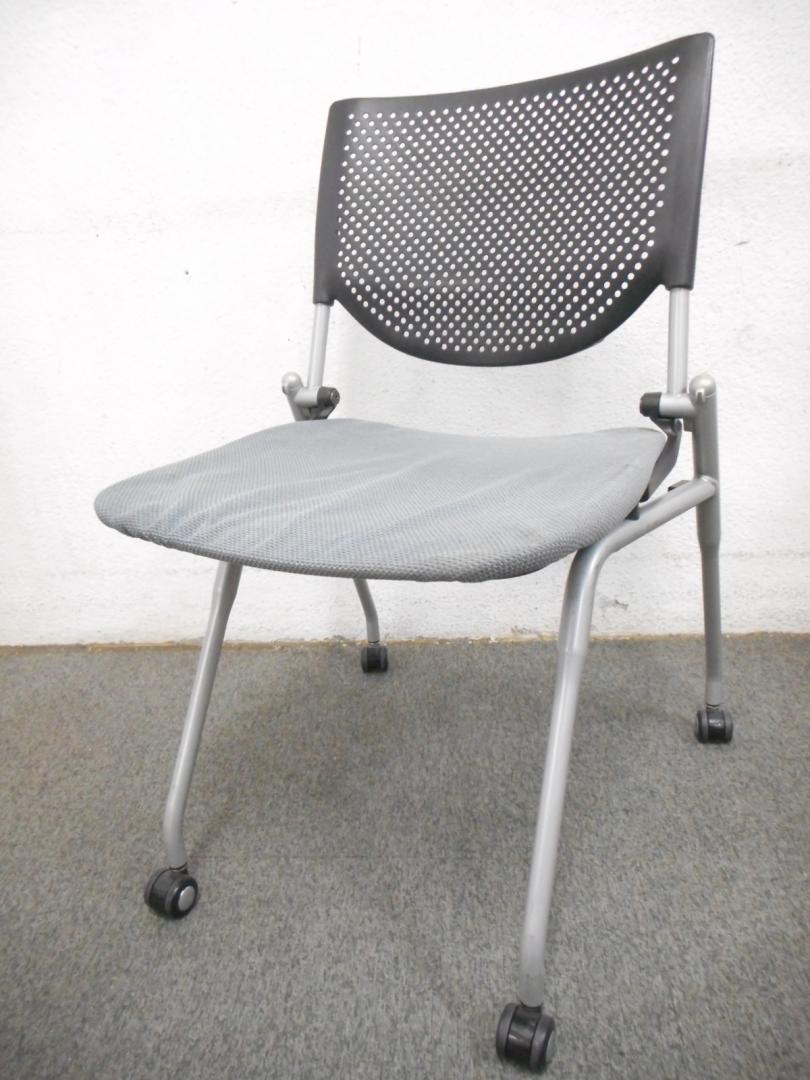 ■ネスティングチェア　■オカムラ・プロスタック ■グレー【座クッション無し】【水平スタッキング】【おつとめ】 
                        プロスタック
                                    中古
            
