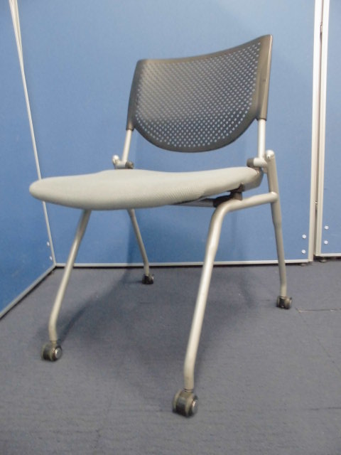 【出し入れ簡単！】オカムラ｜プロスタックチェア｜ネスティングチェア/会議用チェア｜グレー×ブラック
                        プロスタック
                                    中古
            