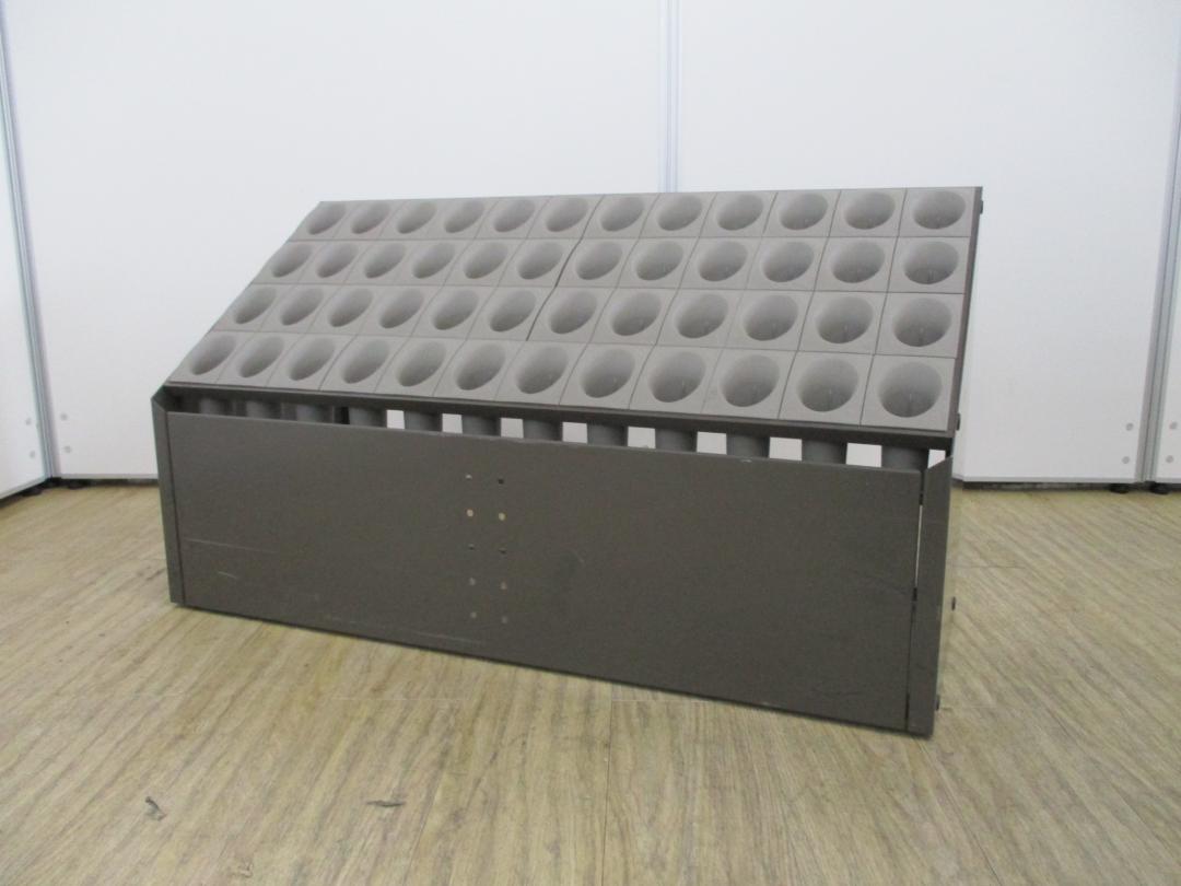 【レア】48人でご利用頂ける傘立てです。
                        
                                    中古
            