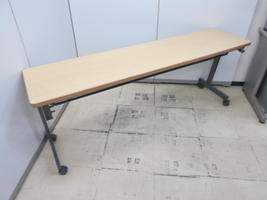 1本あれば、何かと便利なサイドスタックテーブルが入荷致しました。　TOYOSTEEL製
                        
                                    中古
            