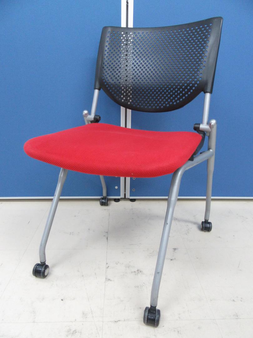 【8脚入荷！】プロスタックチェア オカムラ製■座面のウレタンが少々劣化している為、お安くご案内させて頂きます！【ネスティングチェア】【おつとめ品】【中古オフィス家具】
                        プロスタック
                                    中古
            