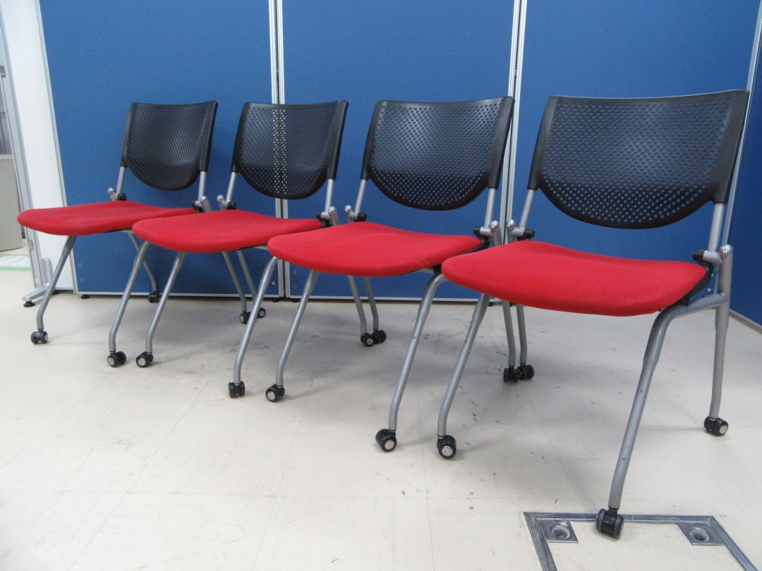 【4脚セットで1,000円OFF！】プロスタックチェア オカムラ製 温かみのあるレッドカラー■座面のウレタンが少々劣化している為、お安くご案内させて頂きます！【おつとめ品】【ネスティングチェア】【中古オフィス家具】
                        プロスタック
                                    中古
            