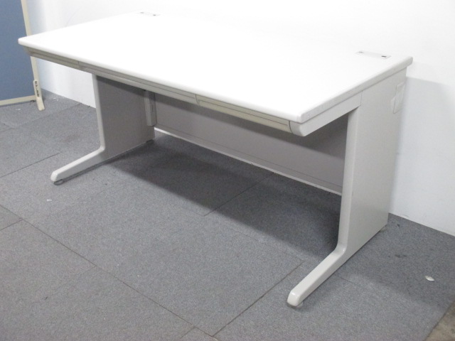 【幅広デスクで快適なデスクワーク！】■平机　W1400mmタイプ　■オカムラ　SDシリーズ
                        SDデスクシステム
                                    中古
            