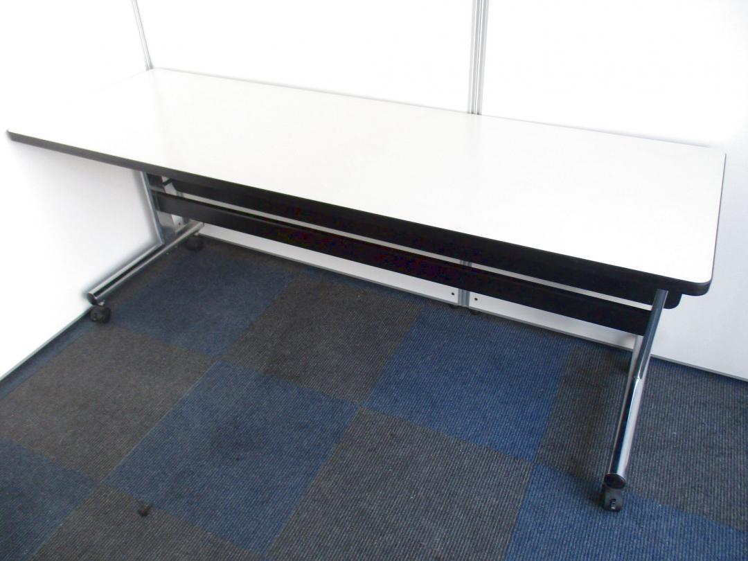 【8台纏めて入荷しました!!】折り畳めて非常に便利です!!【幕板付きで女性も嬉しい仕様です!!】Nu
                        
                                    中古
            