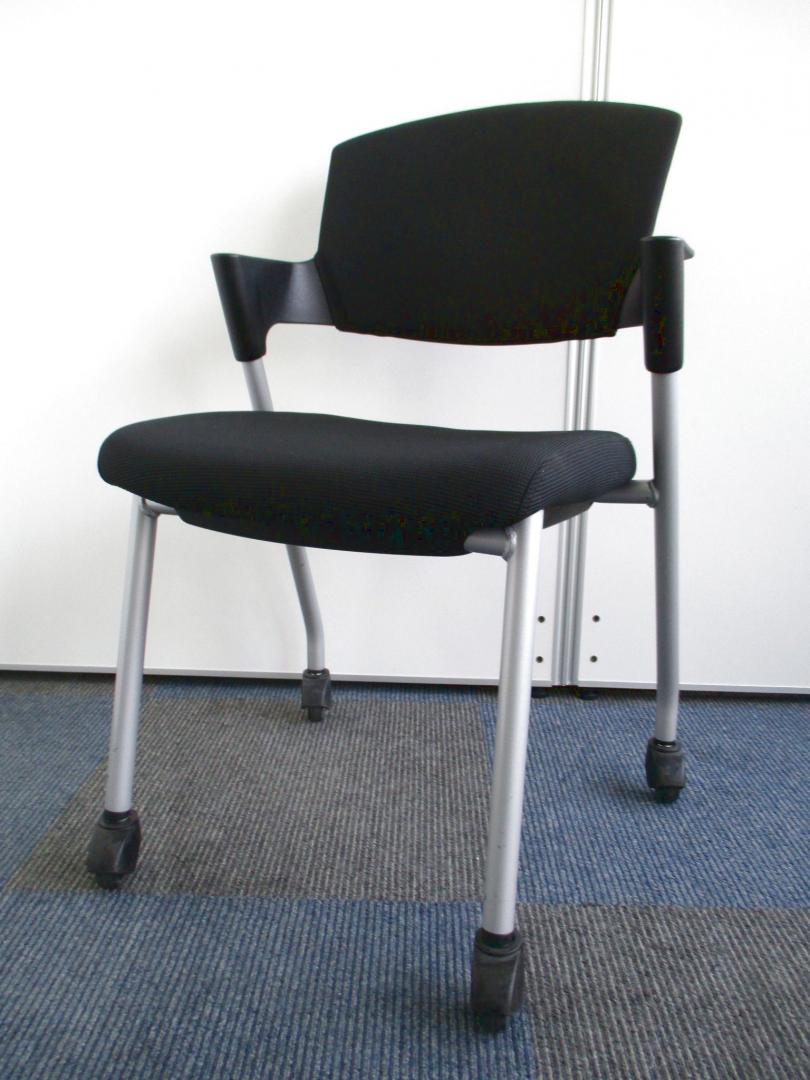 【肘かけ部分が人気の理由です!!】珍しいゴムキャスター使用です!!【10脚纏めて入荷!!】Nu
                        プロッティ
                                    中古
            