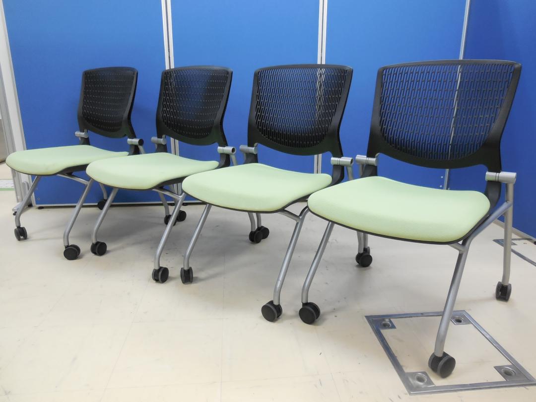 【4脚セット商品！】グラータ(Grata)チェア オカムラ製■爽やかなライトグリーンがステキ！■洗練されたデザインが人気です！【ネスティングチェア】 
                        グラータ
                                    中古
            